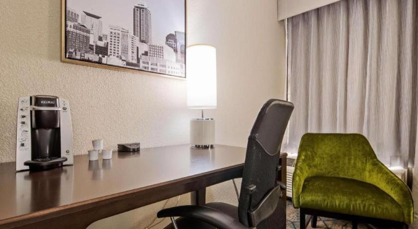 Best Western Plus Indianapolis Nw Hotel מראה חיצוני תמונה